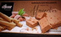 Barquillos rellenos de crema de almendra