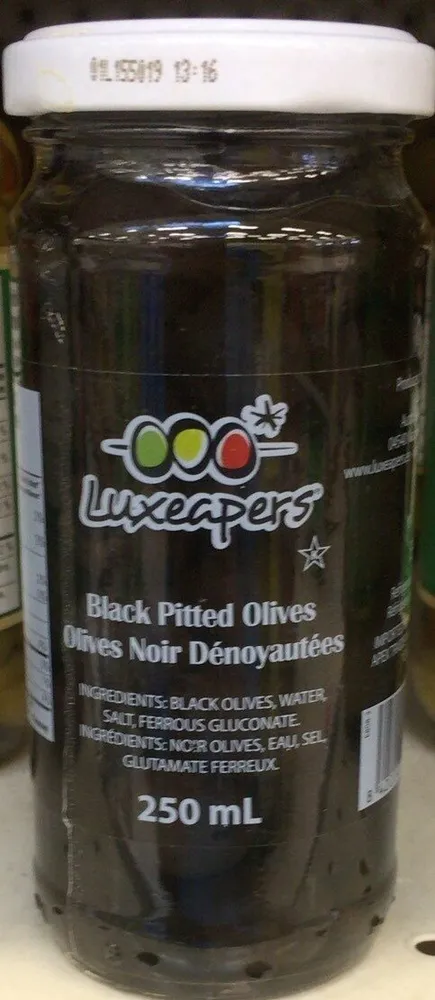 Black pitted olives