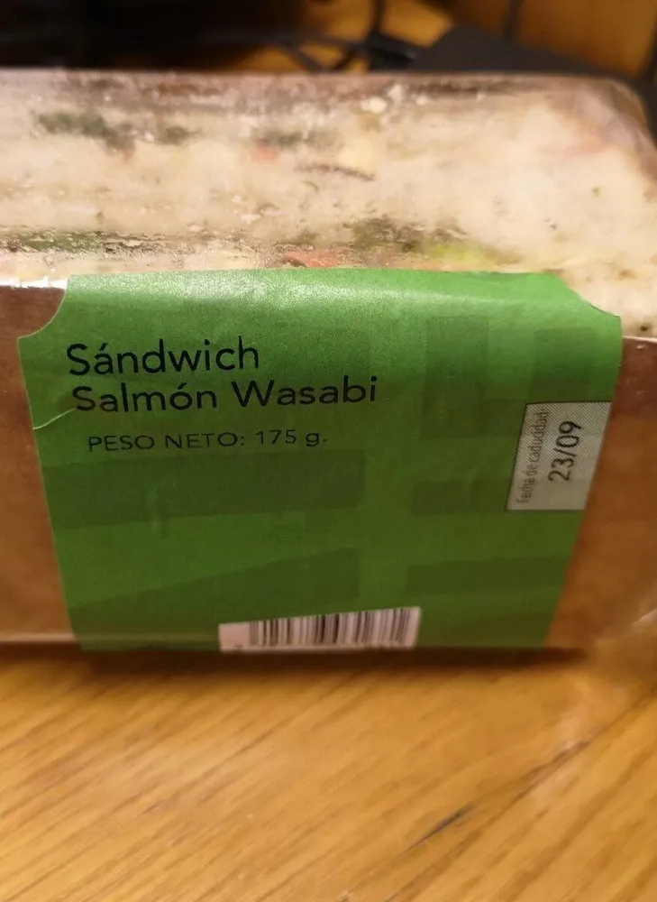 Sándwich salmón wasabi