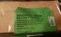 Sándwich jamón bacón y queso