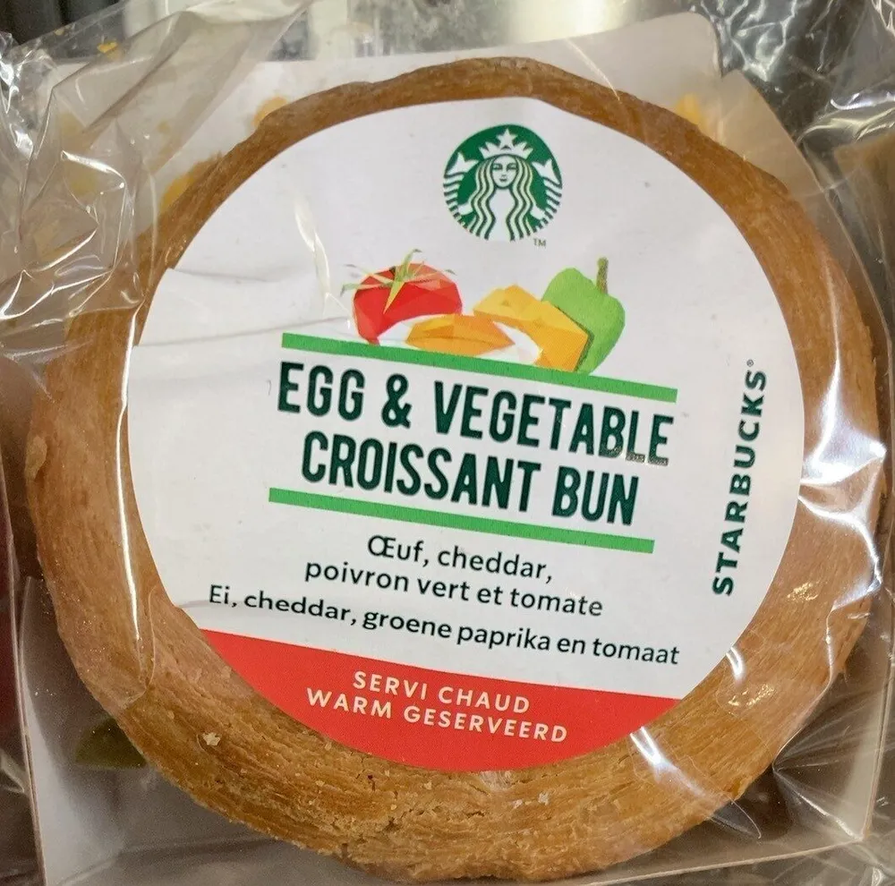 Egg & cegetable croissant bun