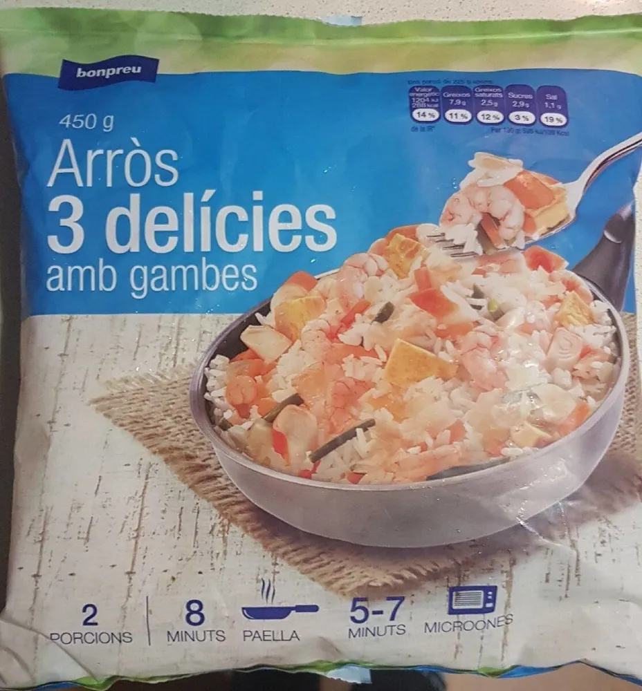Arròs 3 delicies amb gambes i surimi