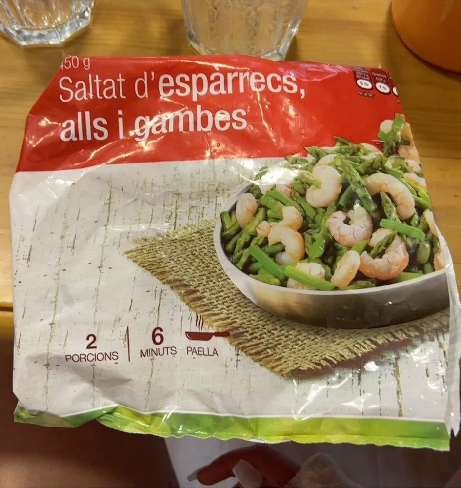 Esparragos y gambas
