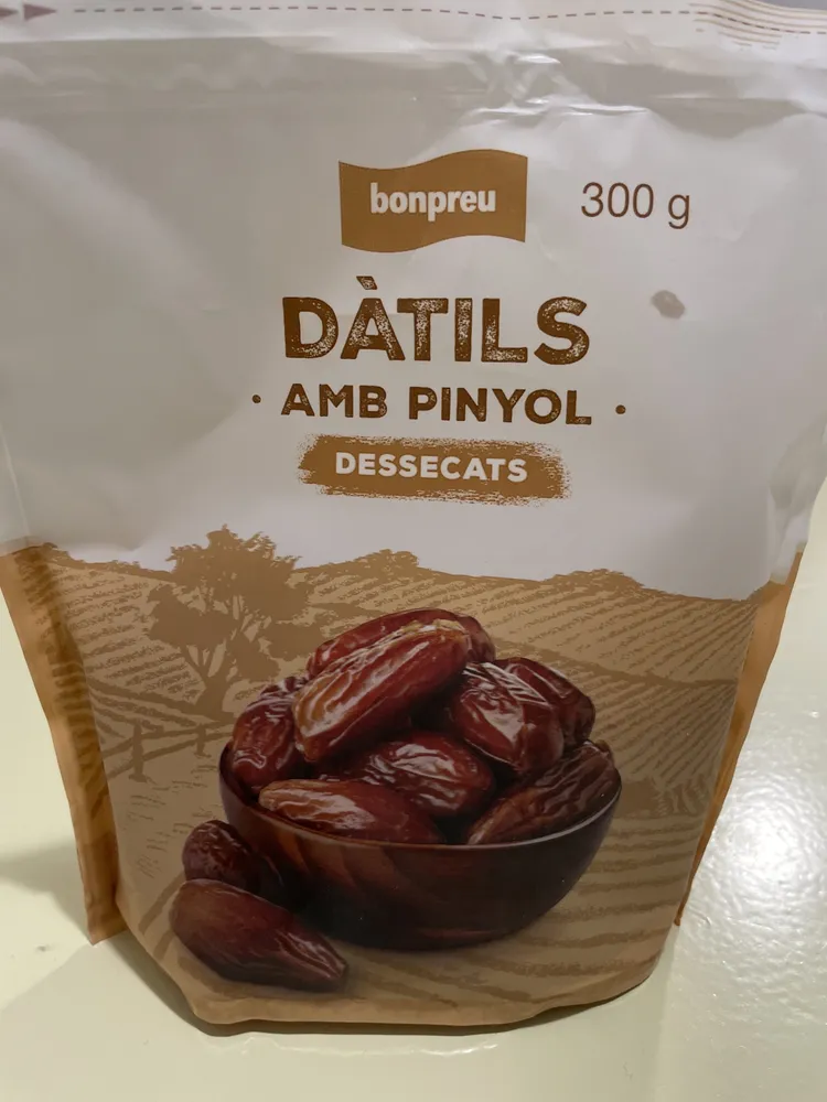 Dàtils amb pinyol dessecats