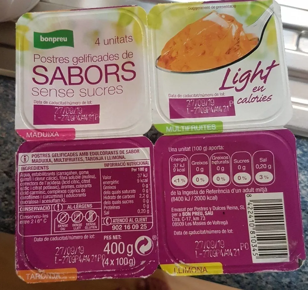 Postres gelificades de sabors sense sucres