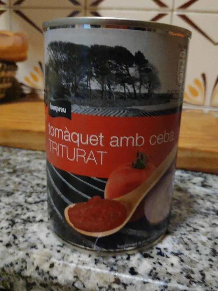 Tomàquet amb ceba triturat