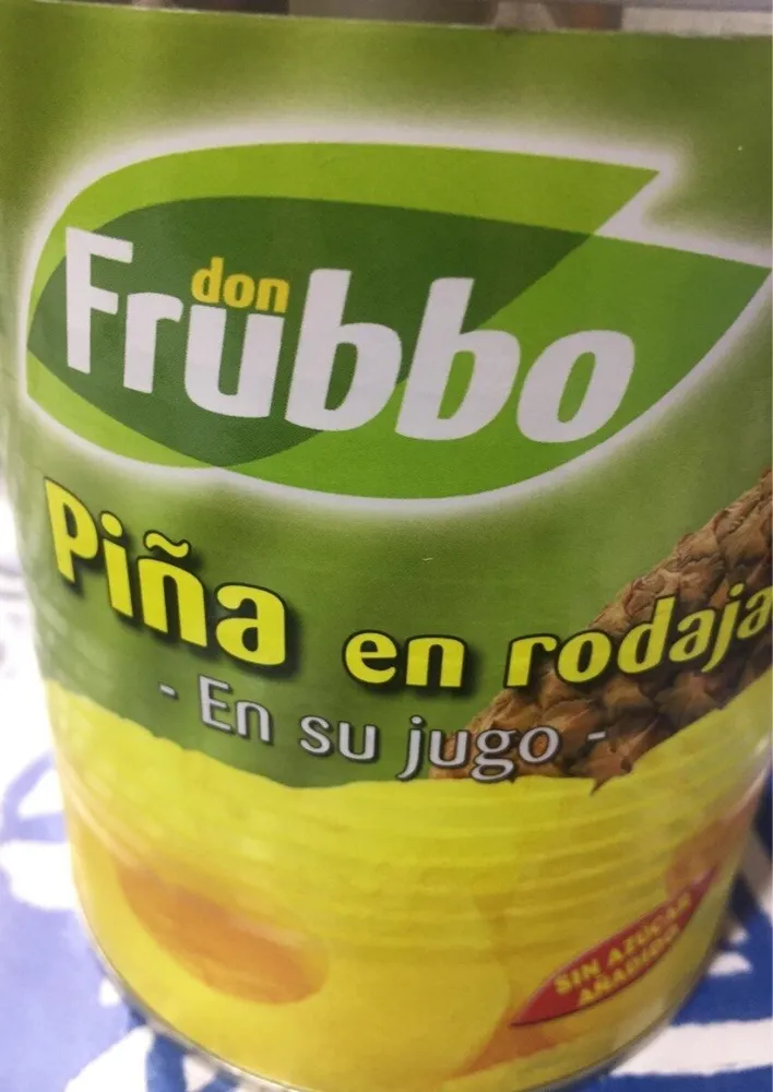 Piña en rodajas en su jugo