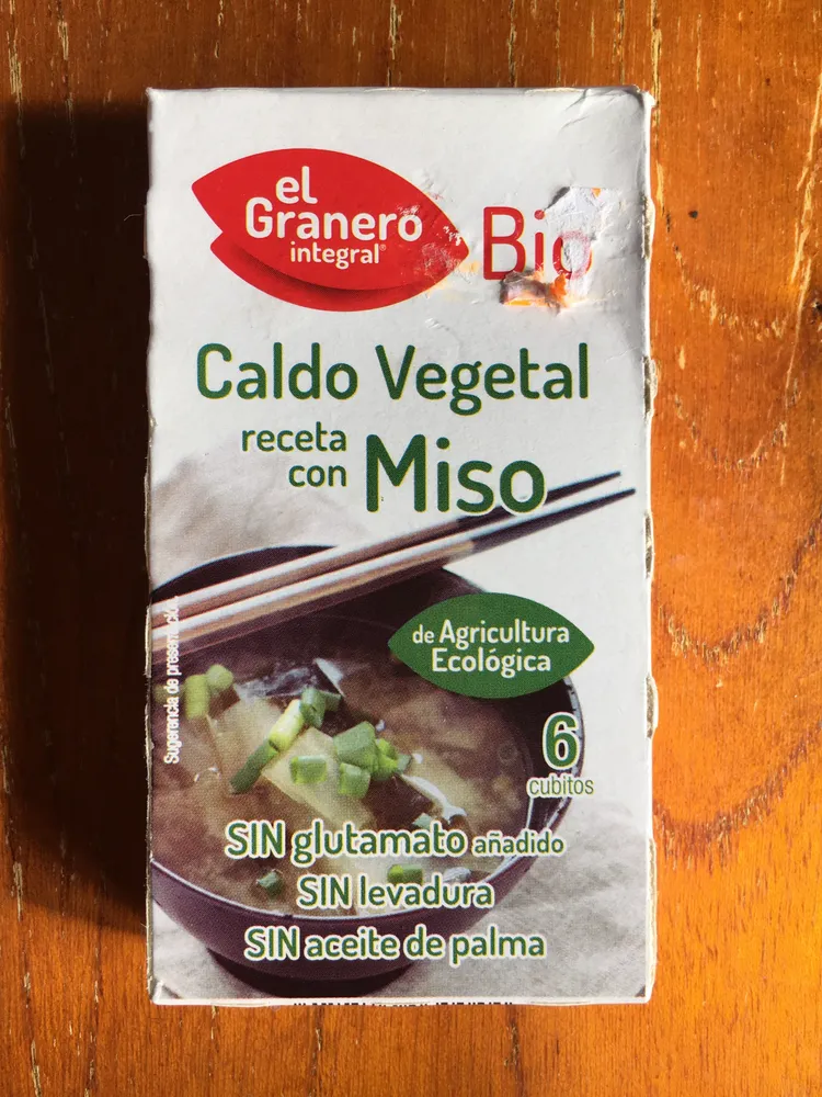 Caldo vegetal receta con miso