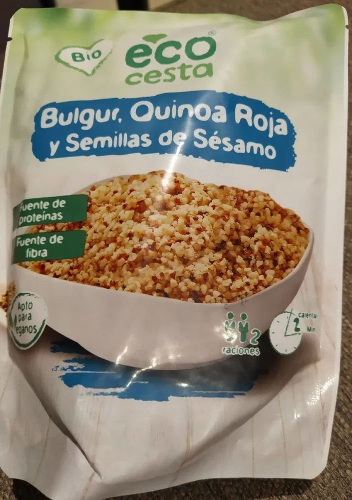Bulgur, quinoa roja y semillas de sésamo