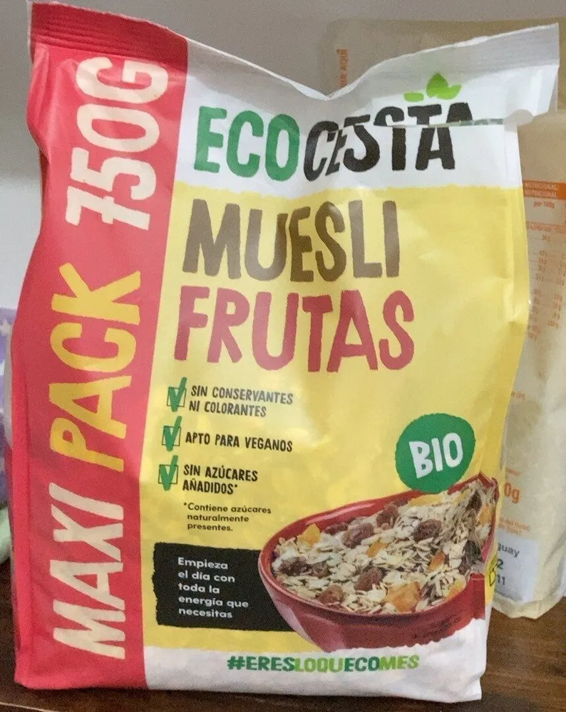 muesli frutas