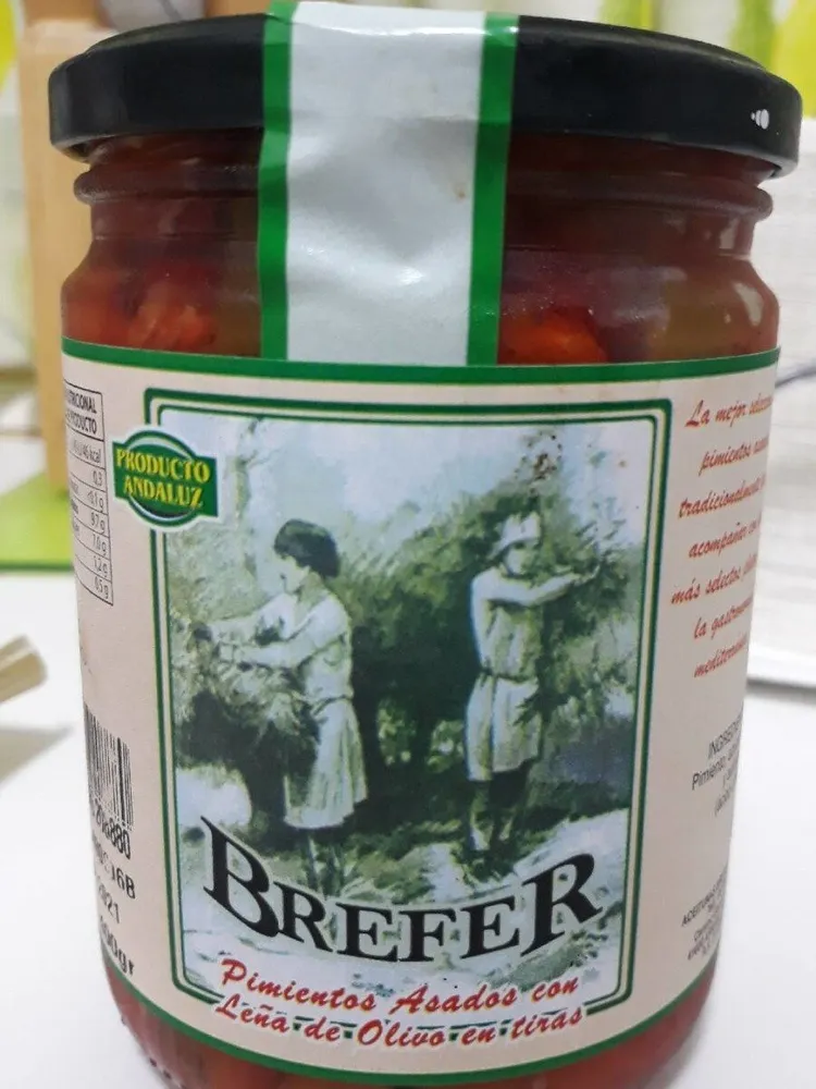 Pimientos asados con leña de olivo en tiras