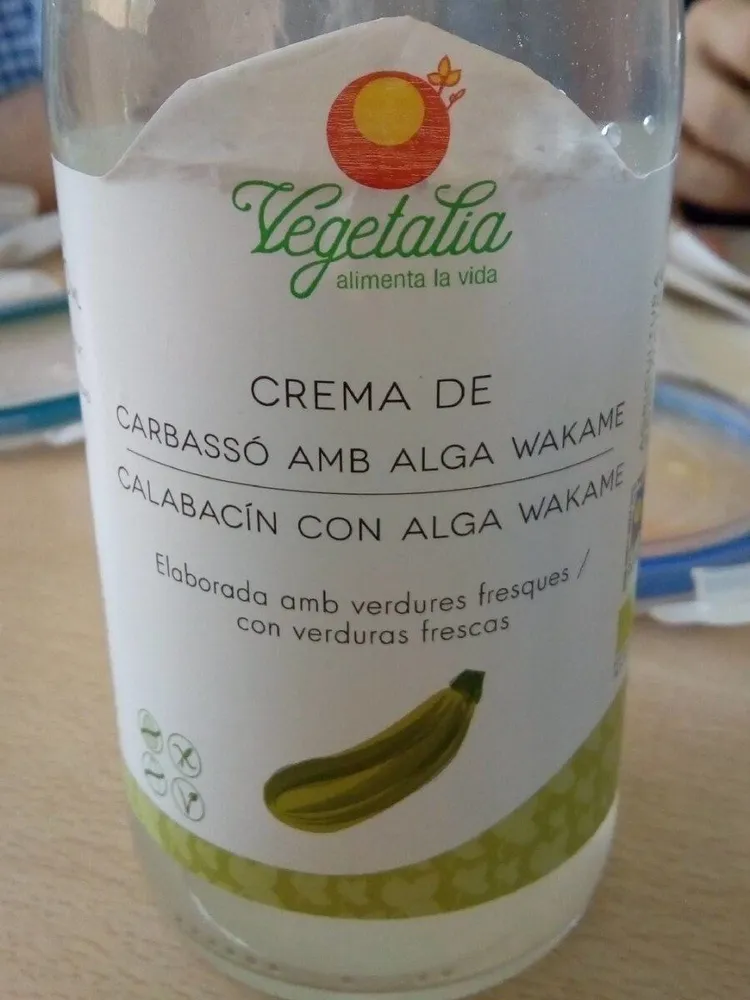 Crema de calabacín con alga wakame