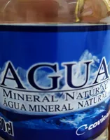 Agua mineral natural