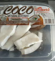Coco pelado troceado para tomar