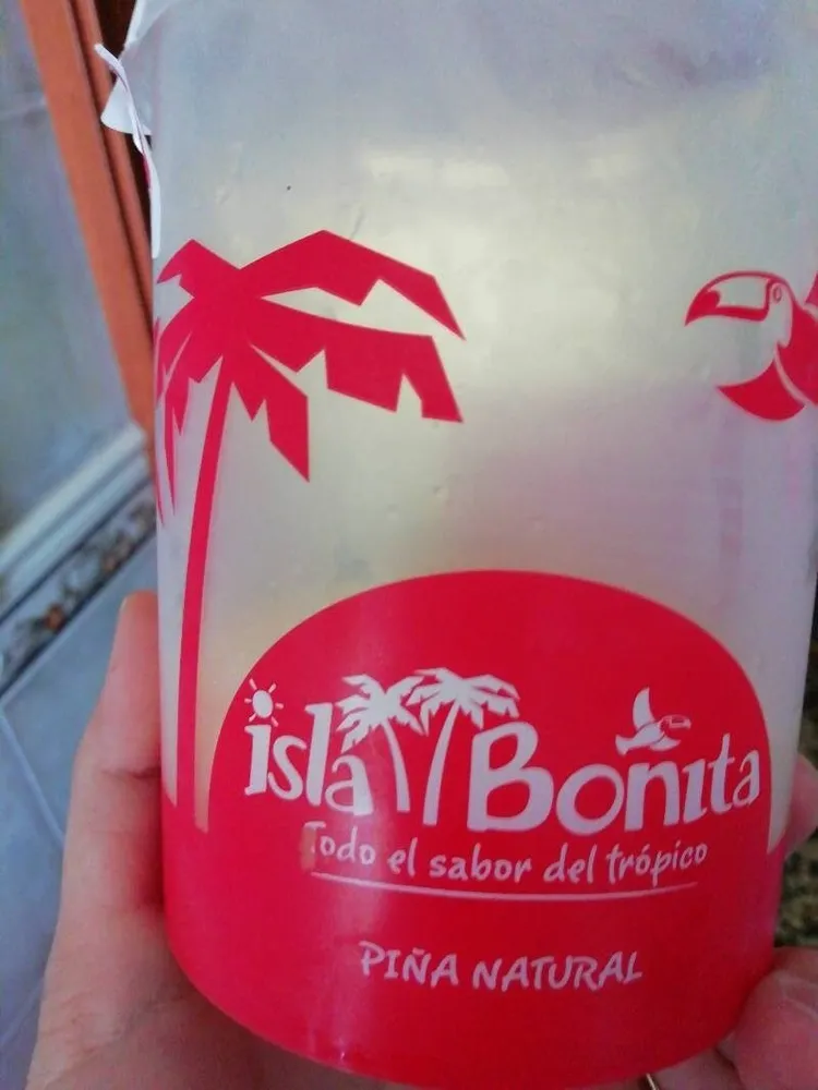 Piña natural entera pelada