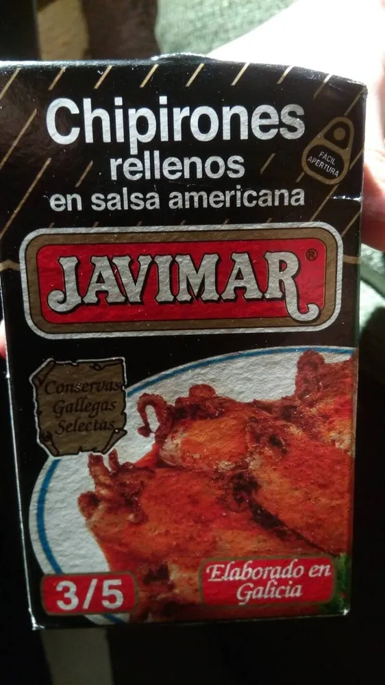 Chipirones rellenos en salsa americana