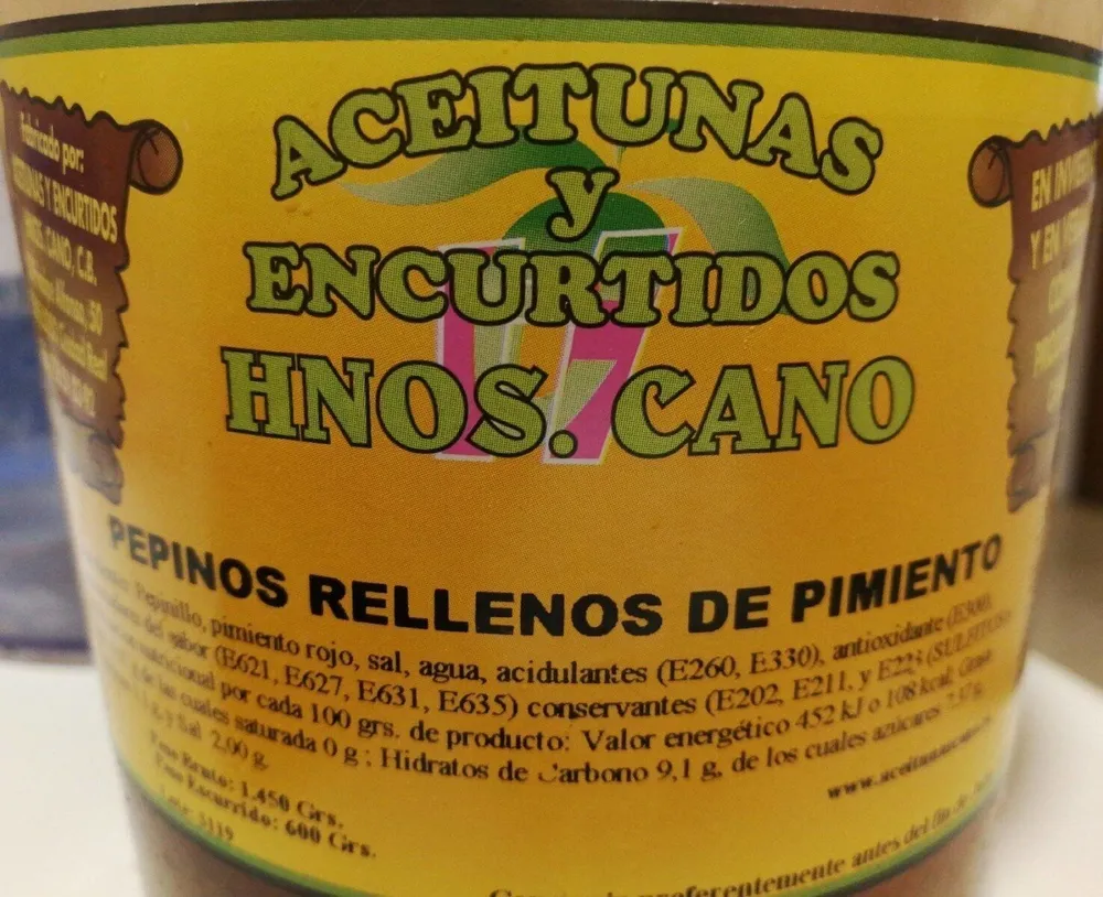Pepinos rellenos de pimiento