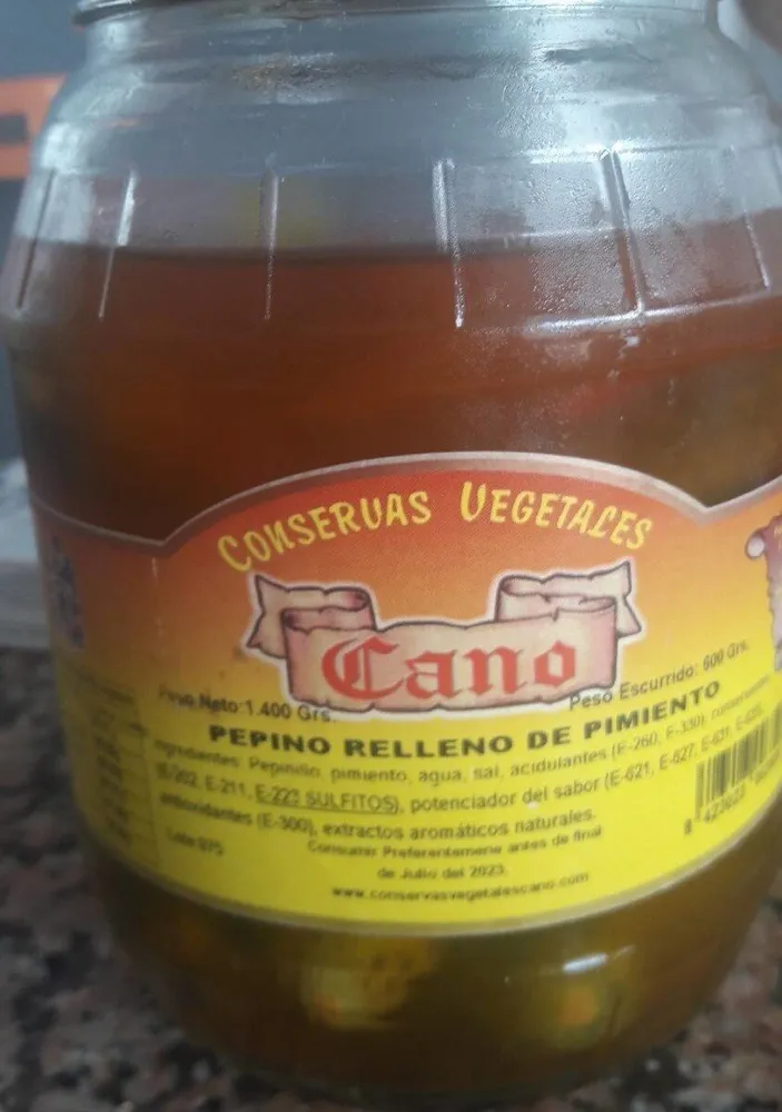 pepinillos rellenos de pimiento