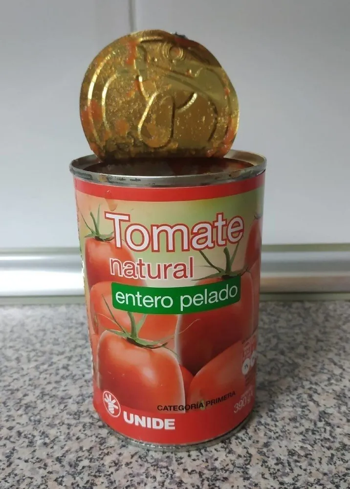 Tomate natural entero pelado