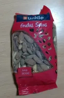 Almendra con piel tostada y salada