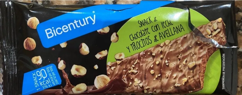 Snack de chocolate con leche y trocitos de avellana