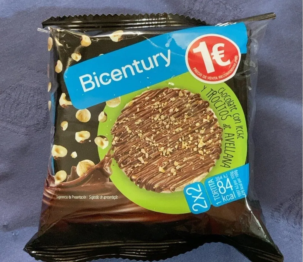 Chocolate con leche y trocitos de avellanas