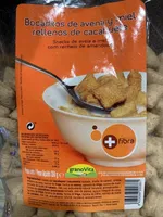 Bocaditos de avena y miel rellenos de cacahuete