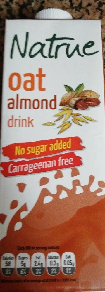 Oat almond drink