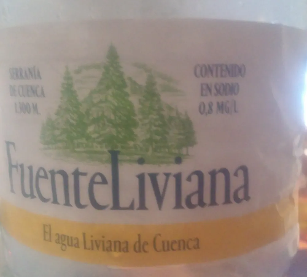 Agua Fuente Liviana