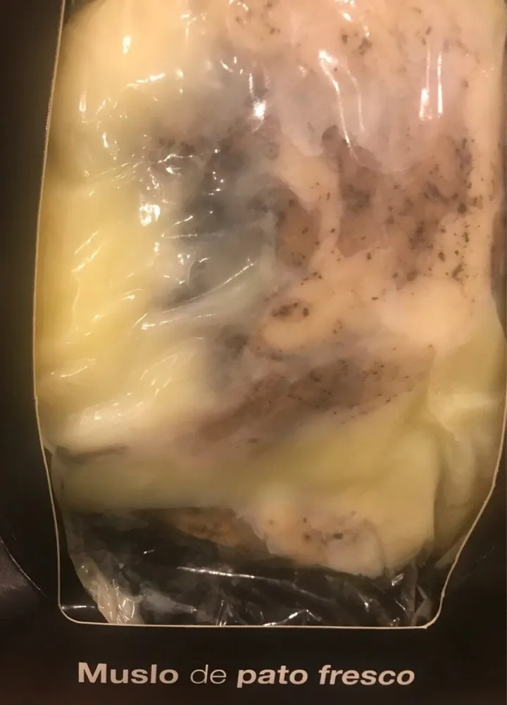 Muslo de pato confitado