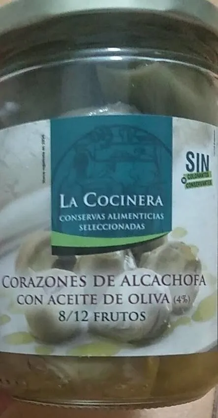 Corazones de alcachofas con aceite de oliva