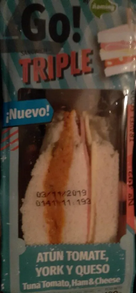 Sándwich tomate York y queso