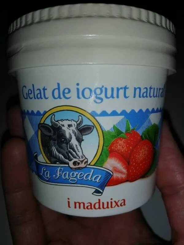 Gelat de iogurt natural i maduixa