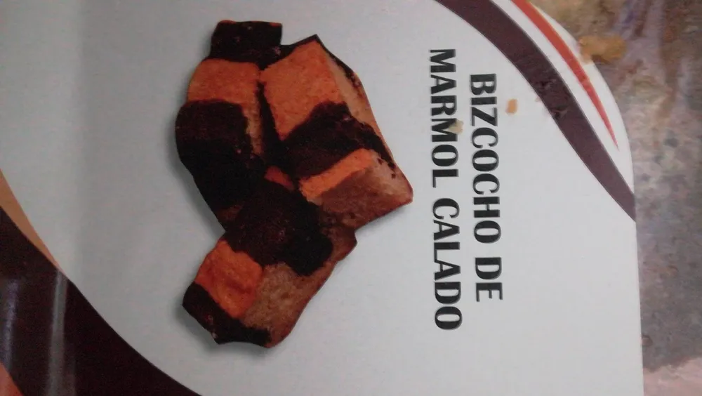 Bizcocho de mármol calado