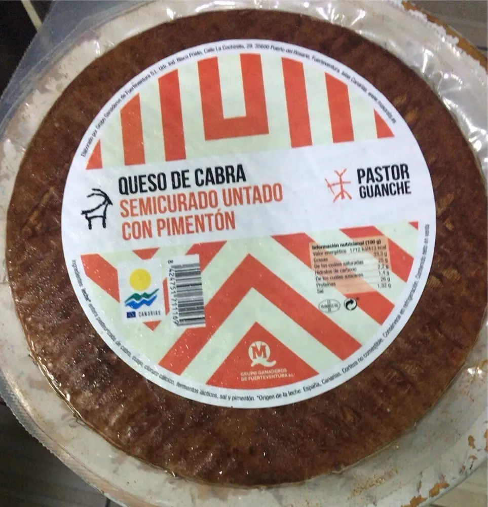 Queso de cabra semicurado con pimenton
