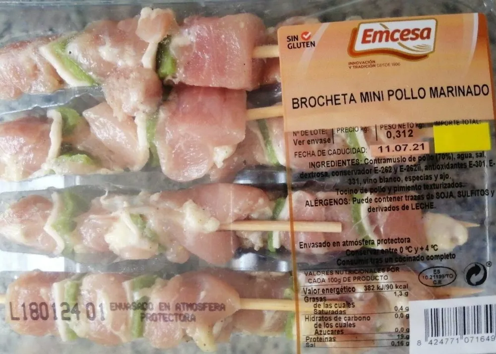 Brocheta pollo marinado