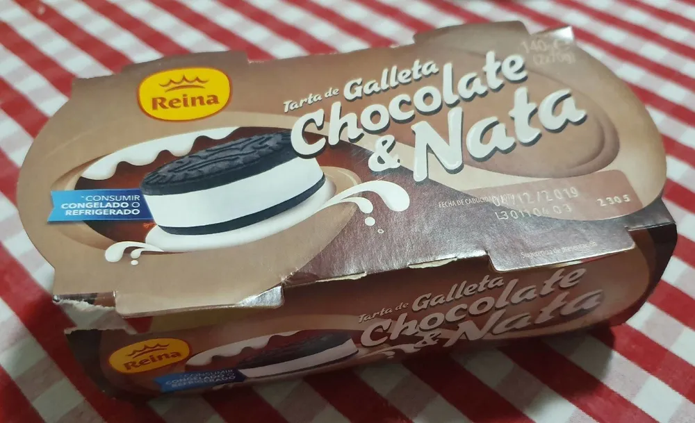 Tarta de galleta chocolate y nata
