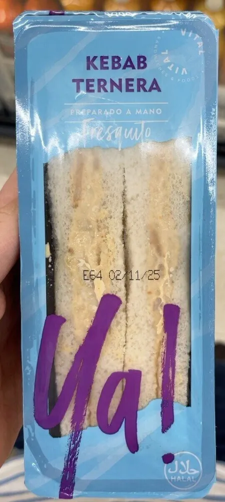 Sandwich de kebab de ternera y ensalada