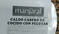 Caldo casero de cocido con pelotas
