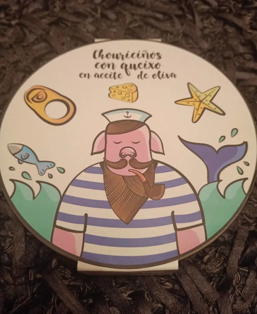 Chouriciños con queixo en aceite de oliva