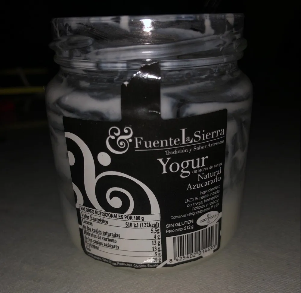 Yogur natural azucarado