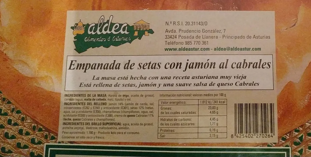 Empanada setas con jamón al Cabrales