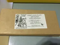 Chocolate puro con naranja