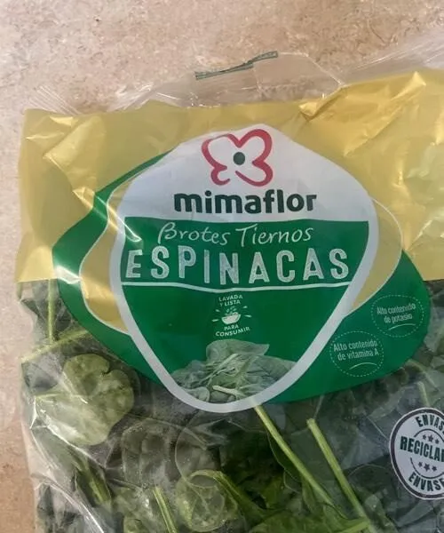 Brotes tiernos espinacas
