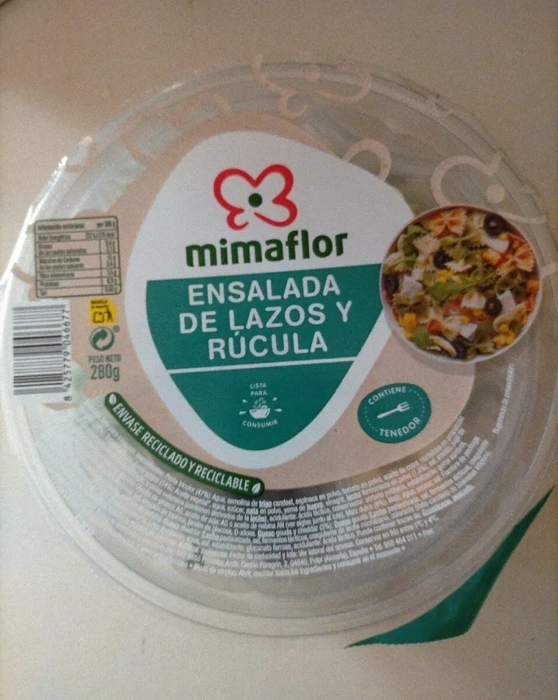 Ensalada de lazos y rúcula