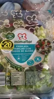 Ensalada familiar con dados de queso