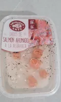 Dados salmón ahumado a la albahaca