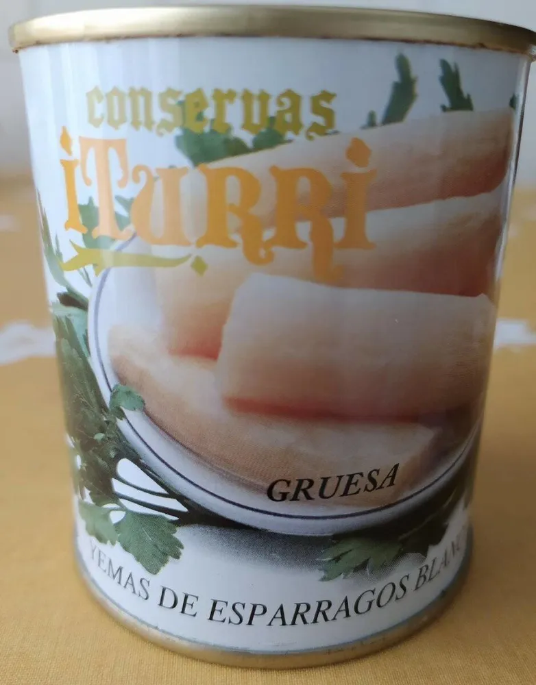 Yemas de espárragos blancos