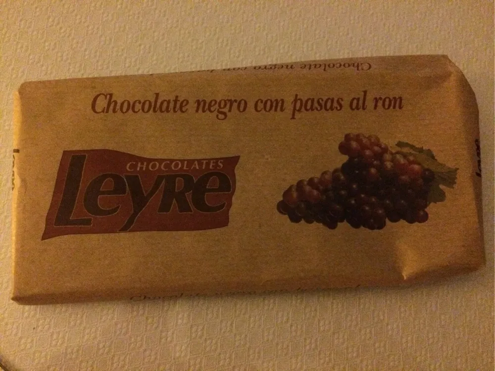 chocolate negro con pasas al ron
