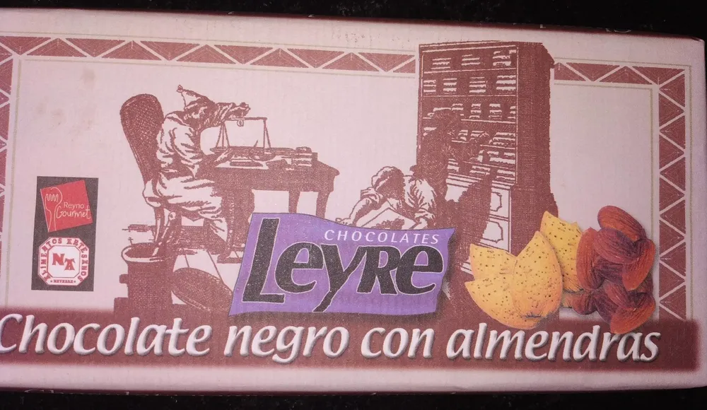 Chocolate negro con almendras